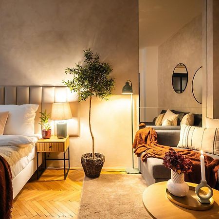 2Br 1,5Bath Chic City Suite Near Wenceslas Square Praga Esterno foto